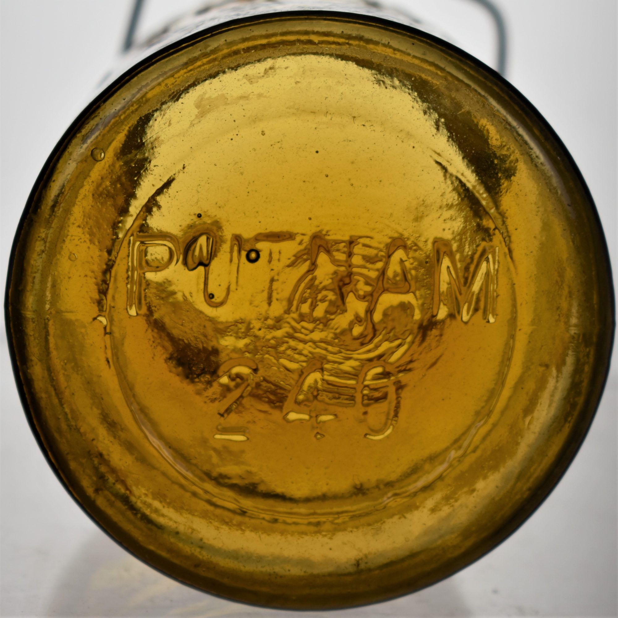 Lot 195 - Trade Mark Lightning - Quart (Amber-Yellow) - Image 3