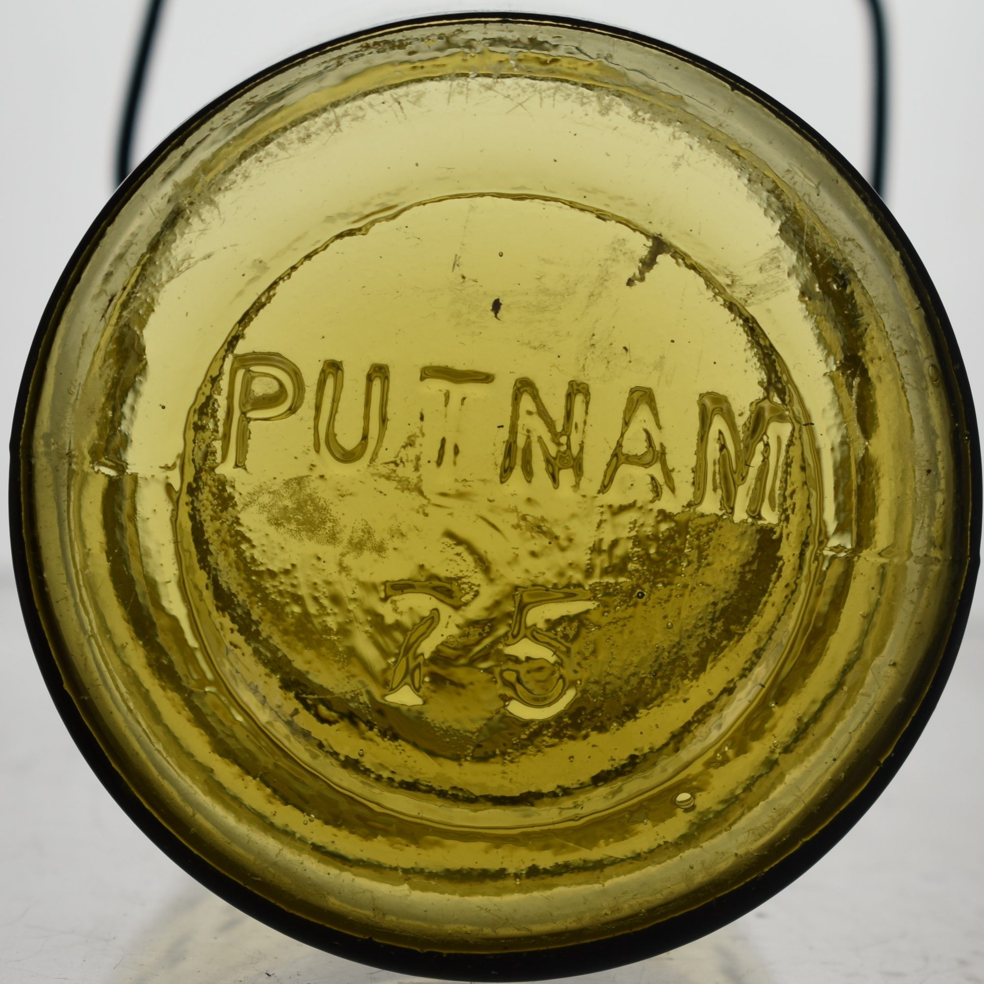 Lot 210 - Trade Mark Lightning - Pint (Yellow Olive) - Image 5